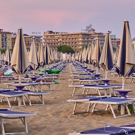 Seaside Bright Flat With Terrace - Beahost Apartment *
